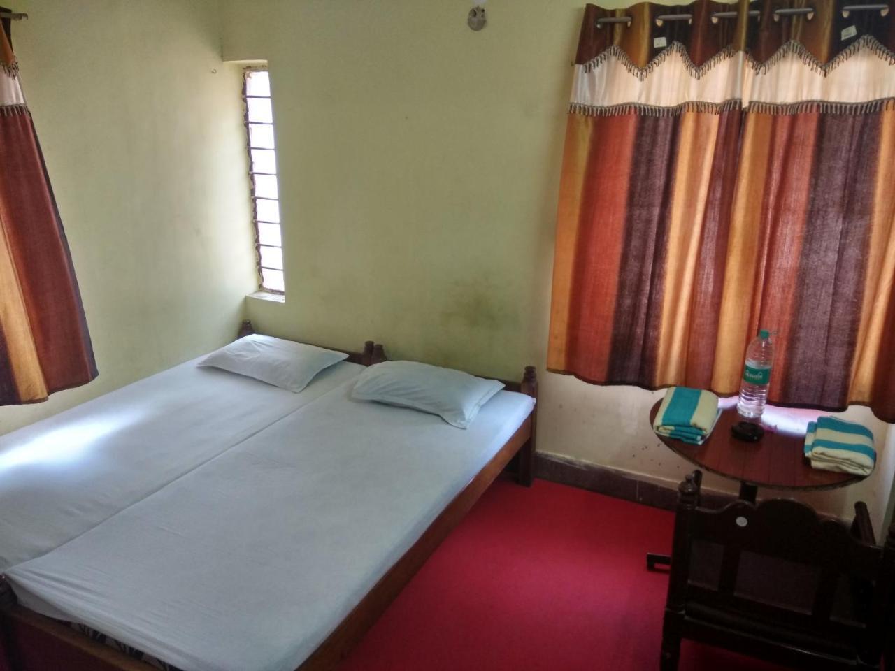 Renu Guest House Calcutta Extérieur photo